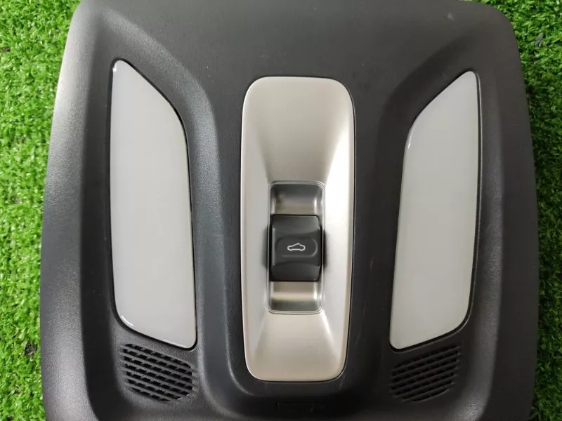 Плафон салона