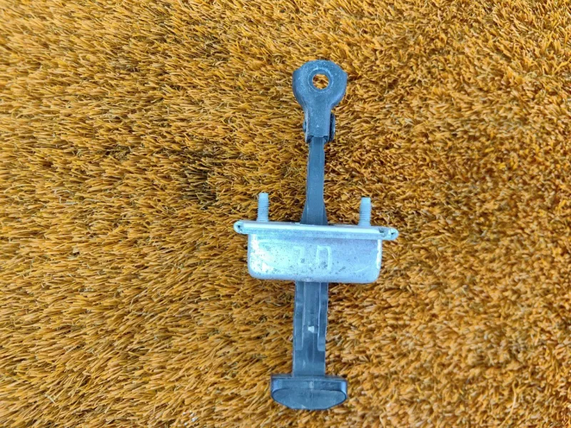 Ограничитель двери