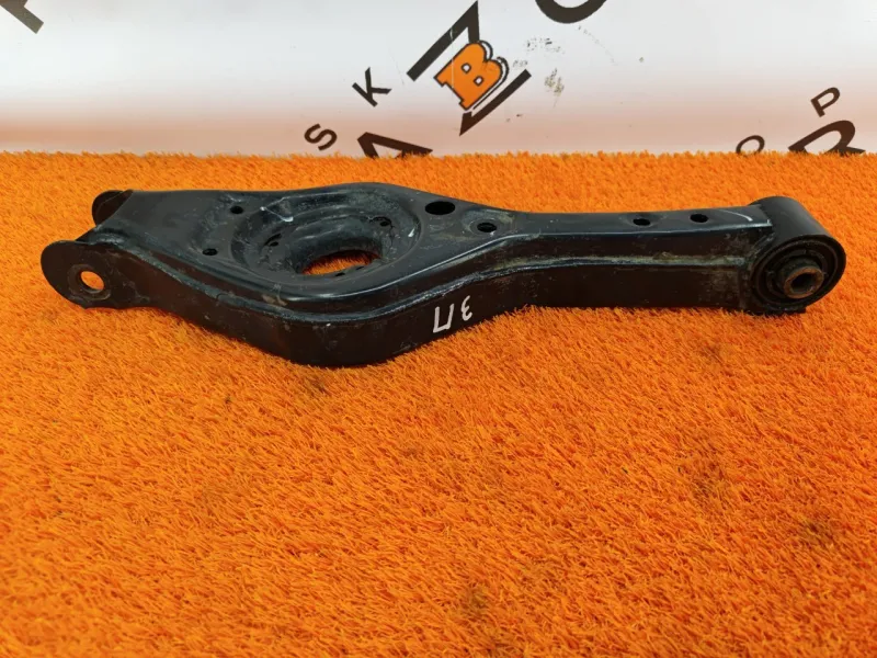 Рычаг подвески