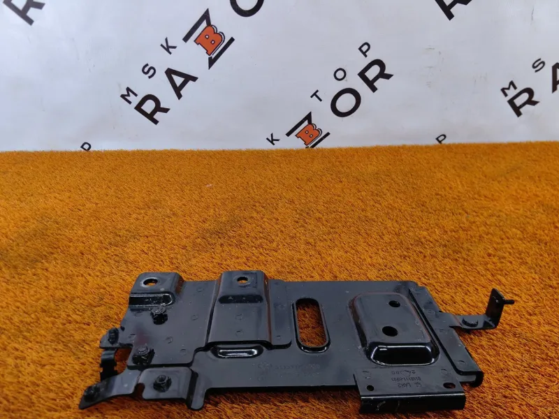 Кронштейн АКБ