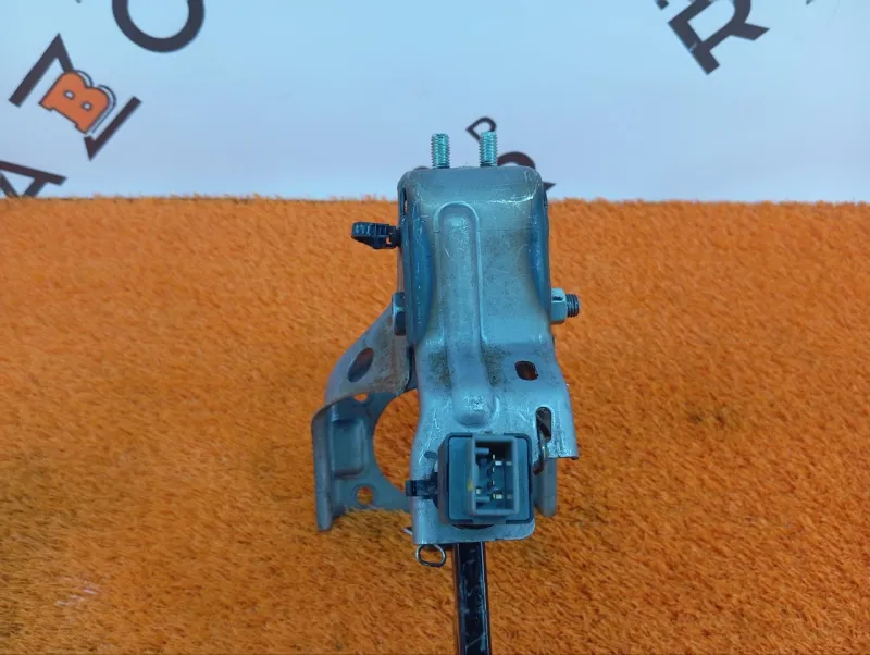 Педаль тормоза