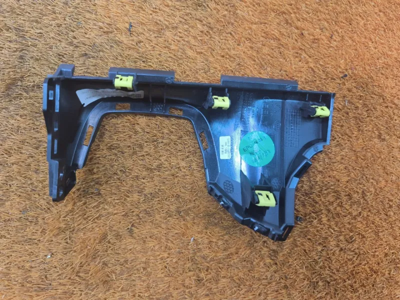 Декоративная накладка торпедо