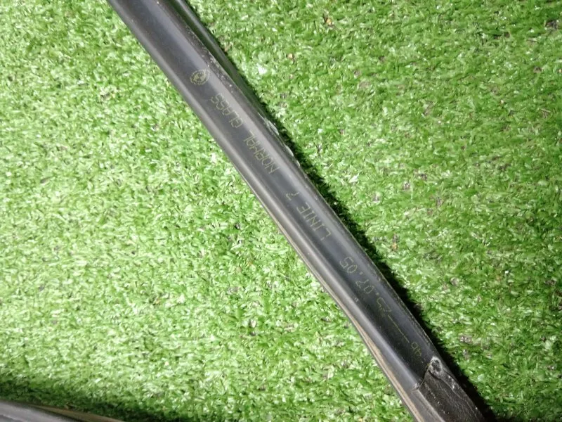 Уплотнитель стекла двери