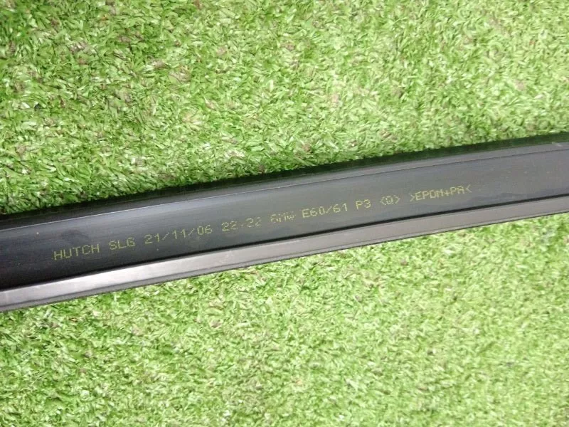 Уплотнитель двери