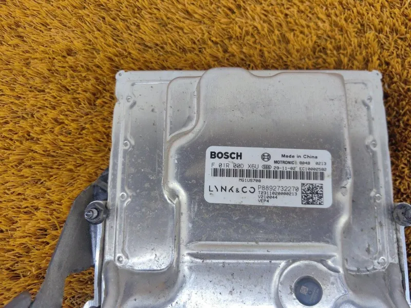 Блок управления двигателем