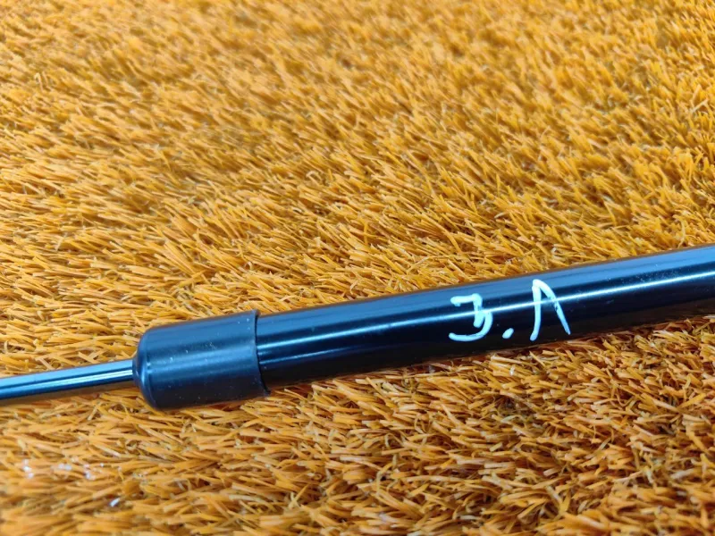 Амортизатор багажника