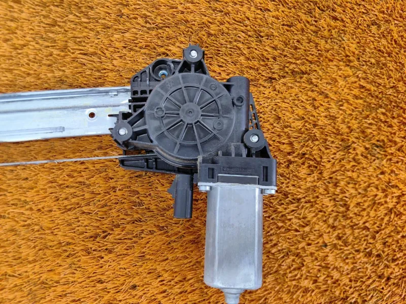 Стеклоподъемник