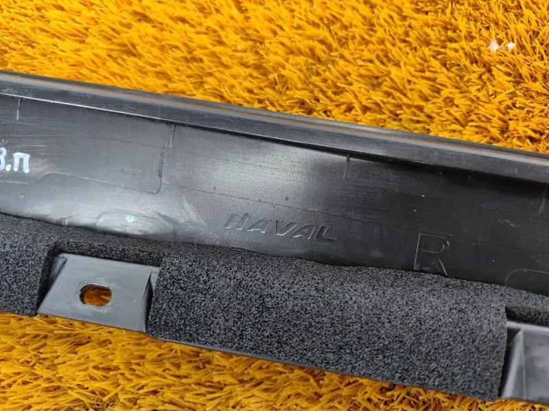 Молдинг двери