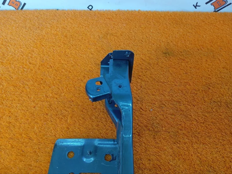 Панель передняя