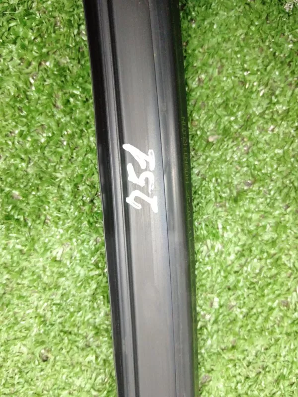 Уплотнитель стекла двери