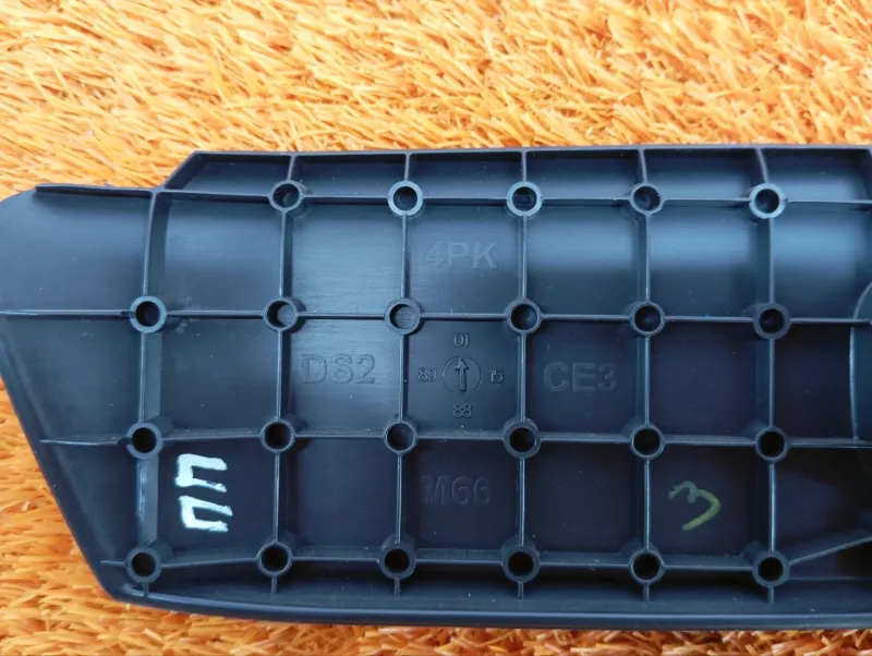 Накладка центральной консоли