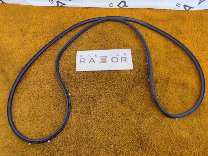 Уплотнитель двери