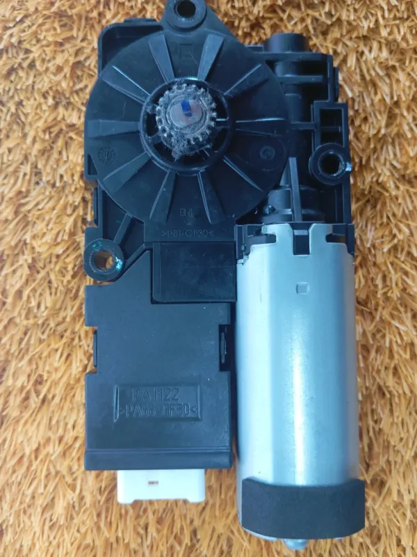 Моторчик люка