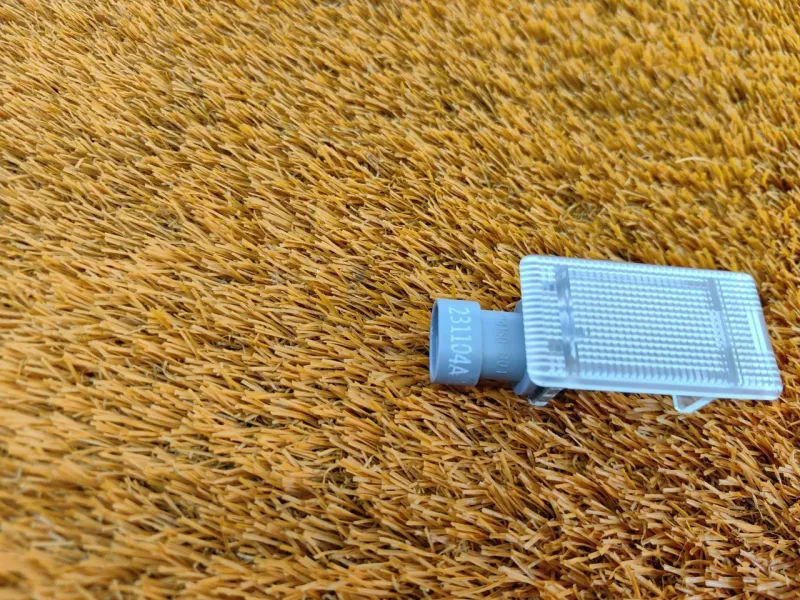 Плафон подсветки багажника