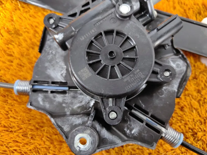 Стеклоподъемник