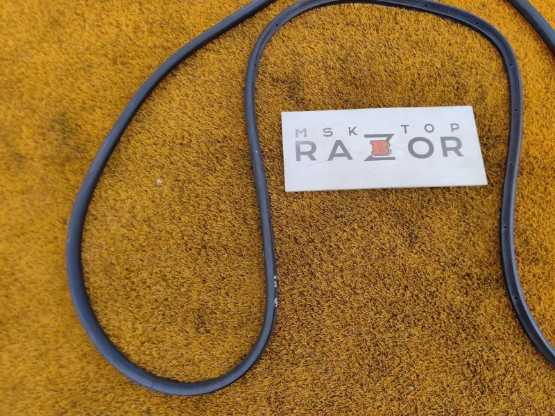 Уплотнитель двери