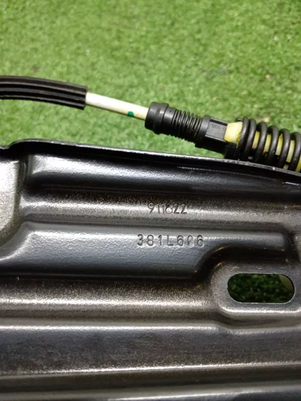 Стеклоподъемник BMW 5-Series 2011 942888100 F10, задний левый