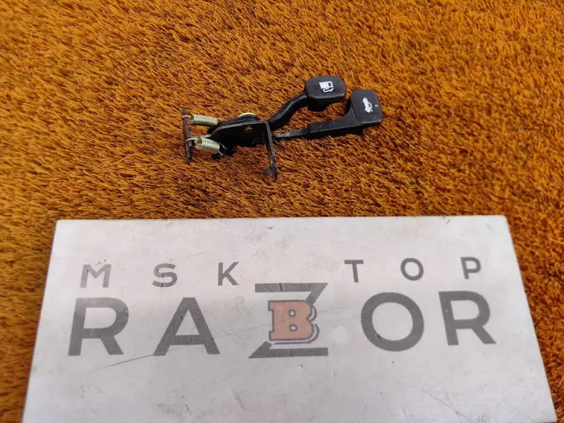 Ручка открывания бензобака