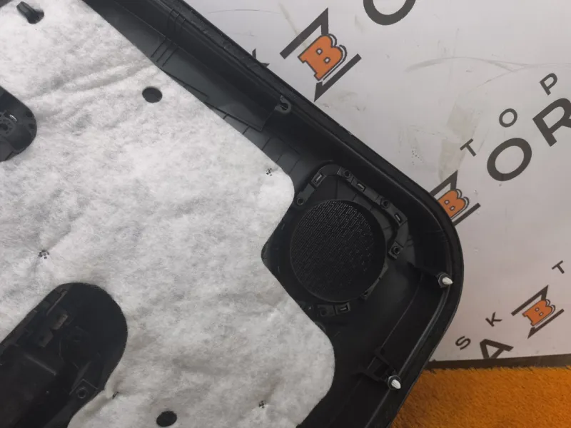 Обшивка двери