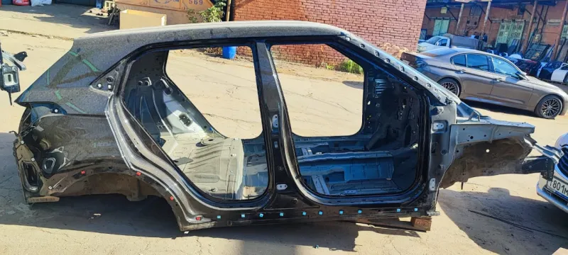 Порог с центральной стойкой