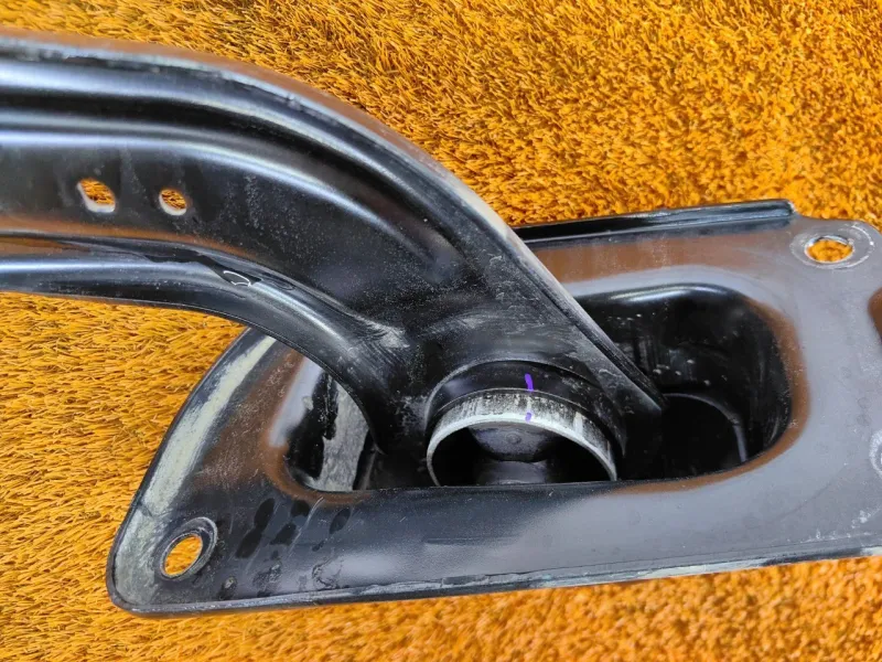 Рычаг подвески