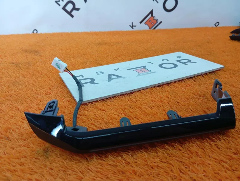 Декоративная накладка торпедо