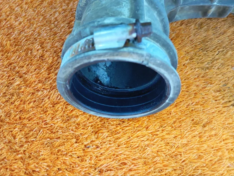 Патрубок воздушного фильтра