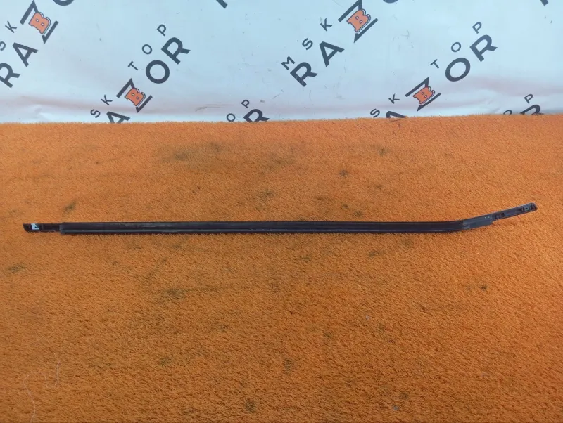 Молдинг стекла