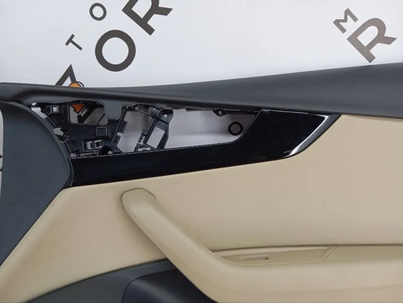 Обшивка двери