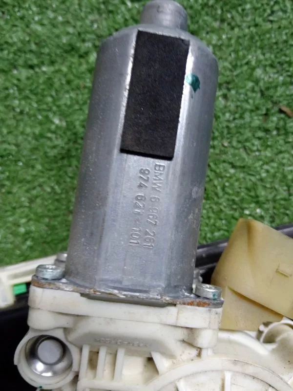 Стеклоподъемник BMW X5 2008 51337166379 E70, передний левый