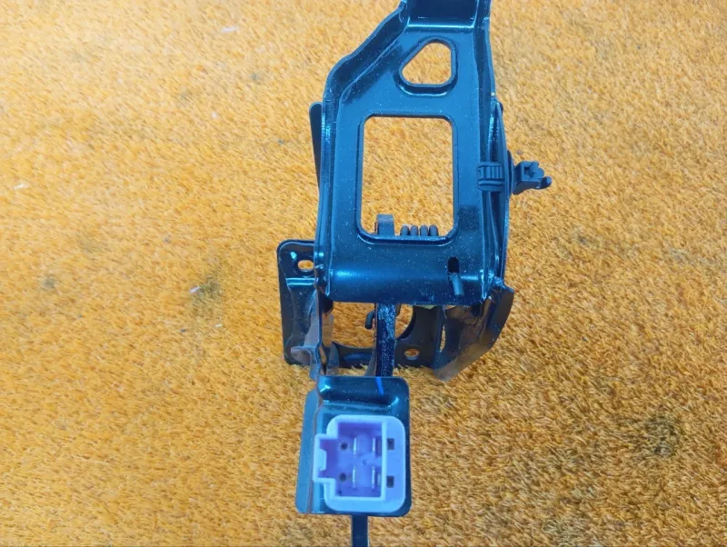 Педаль тормоза