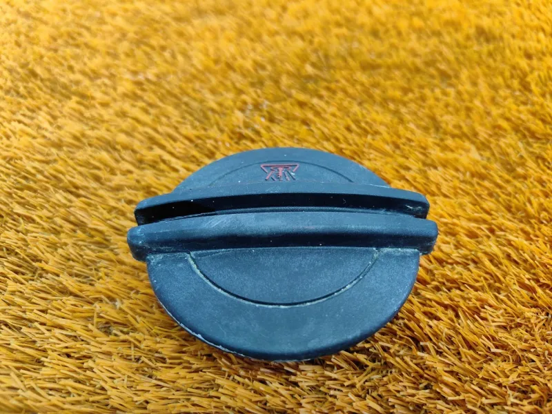 Крышка расширительного бачка