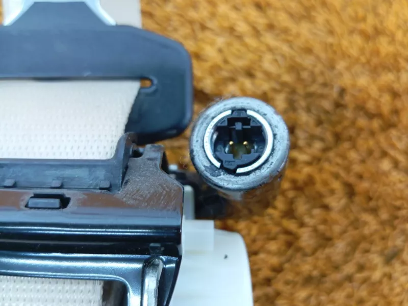 Ремень безопасности