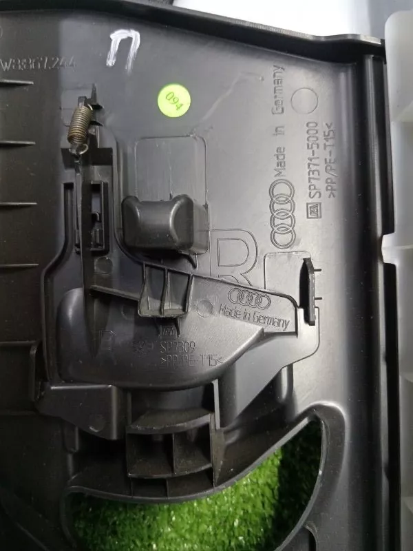 Накладка на стойку кузова