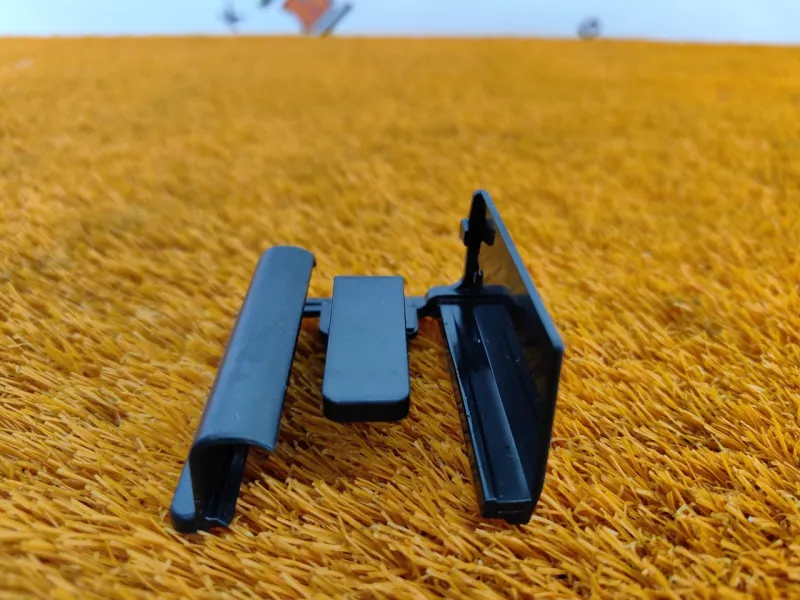 Заглушка полозьев сиденья