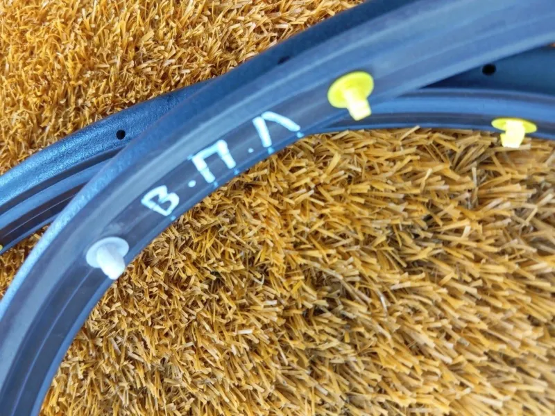 Уплотнитель двери