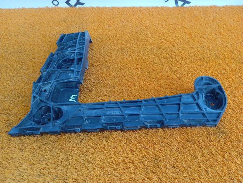 Кронштейн бампера