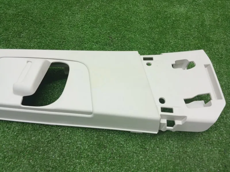 Обшивка центральной стойки