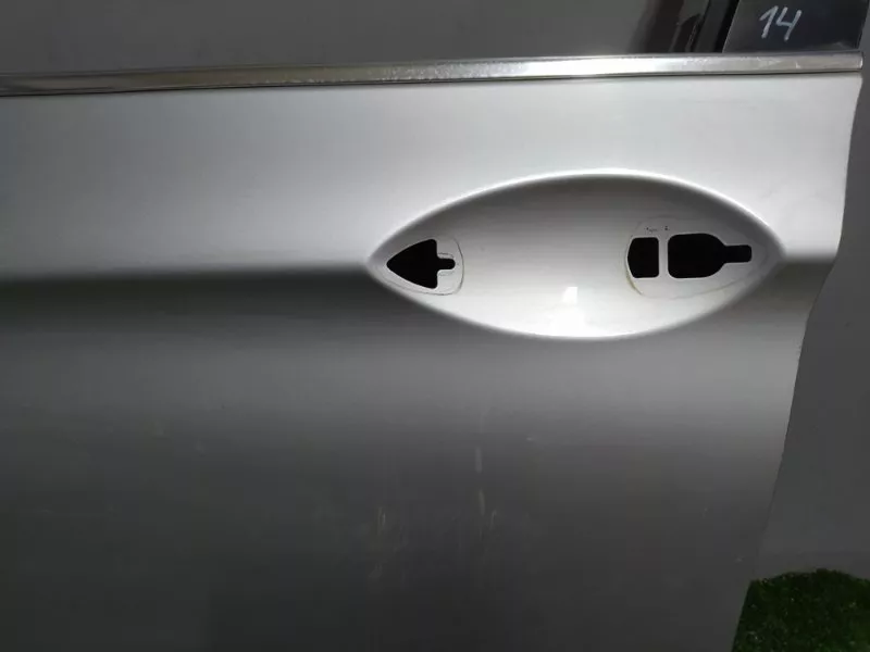 Дверь BMW 5-Series 2011 41007206107 F10, передняя левая