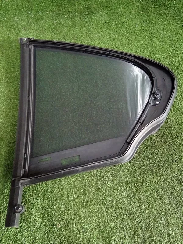 Форточка двери