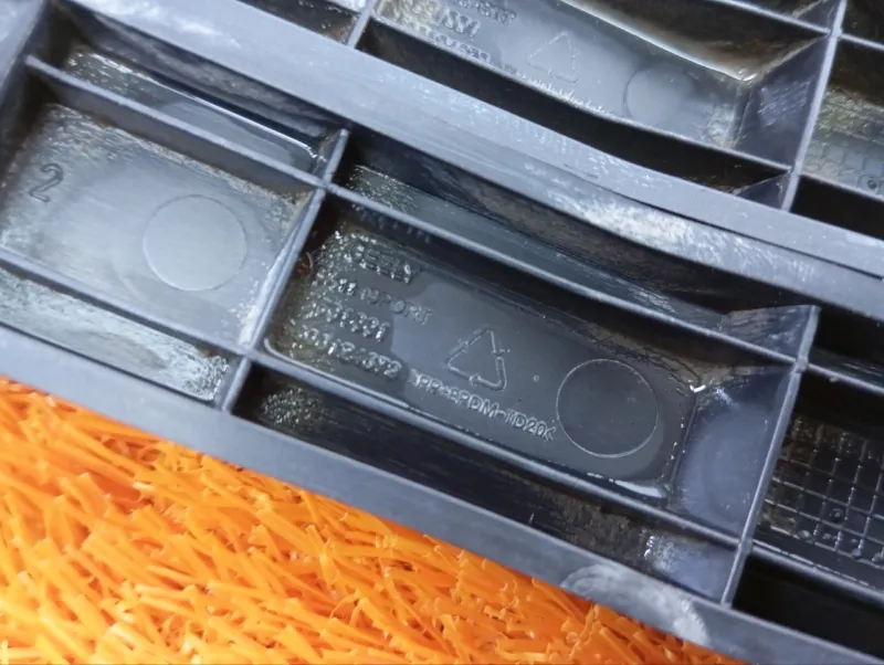 Крепление бампера