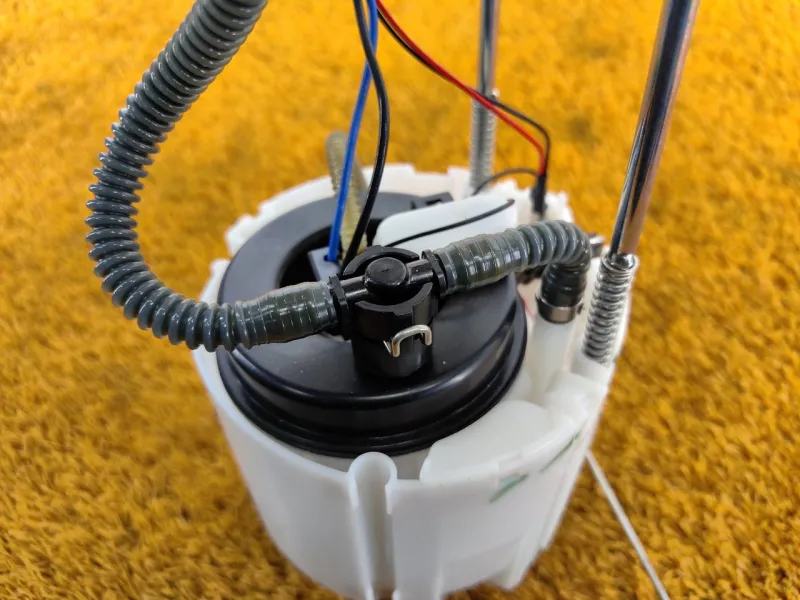 Бензонасос