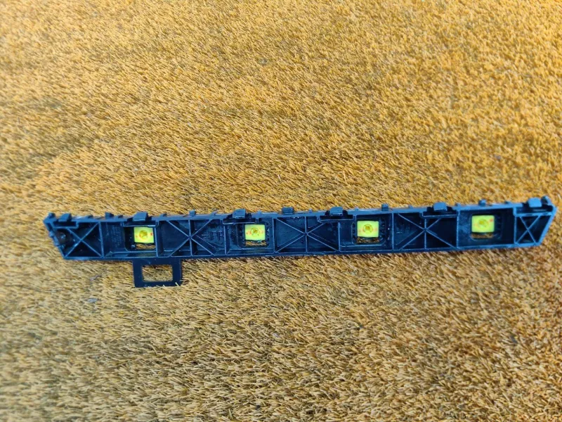 Кронштейн заднего бампера