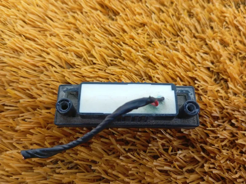 Кнопка багажника