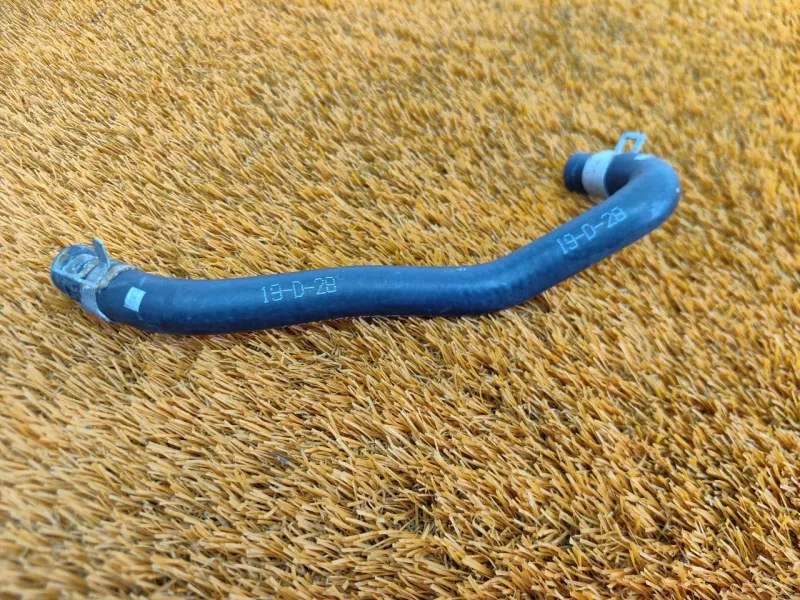 Патрубок радиатора