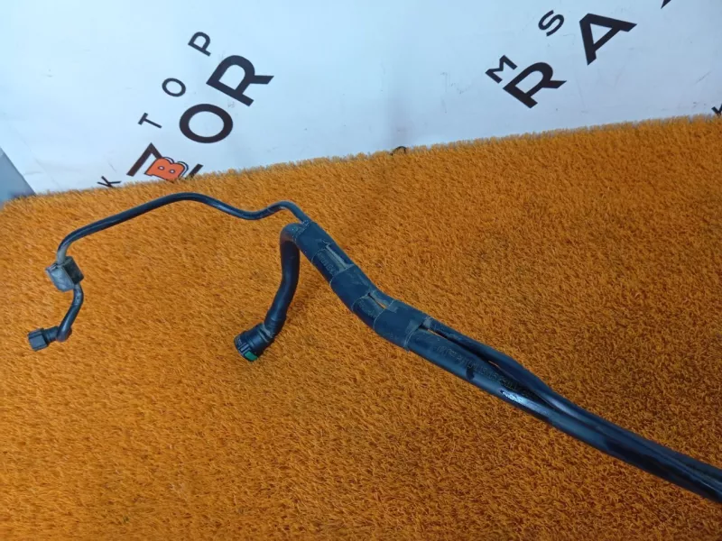 Горловина топливного бака