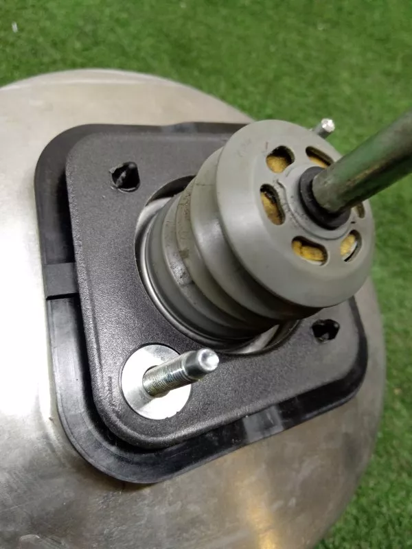 Усилитель тормозов