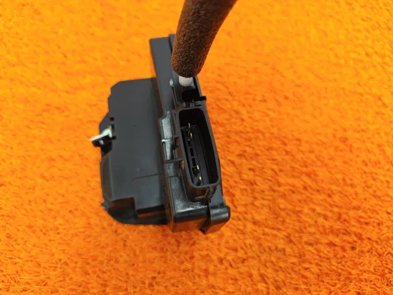 Замок двери