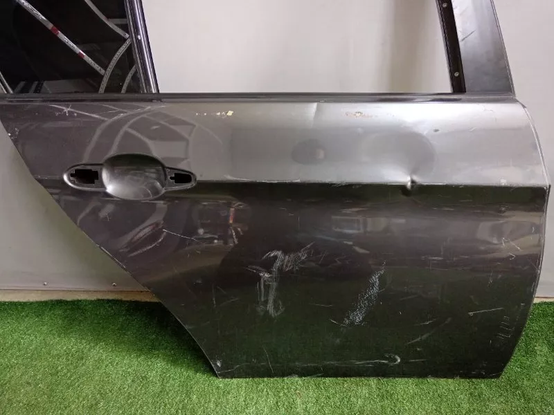 Дверь BMW 3-Series 2005 41007203648 E90, задняя правая
