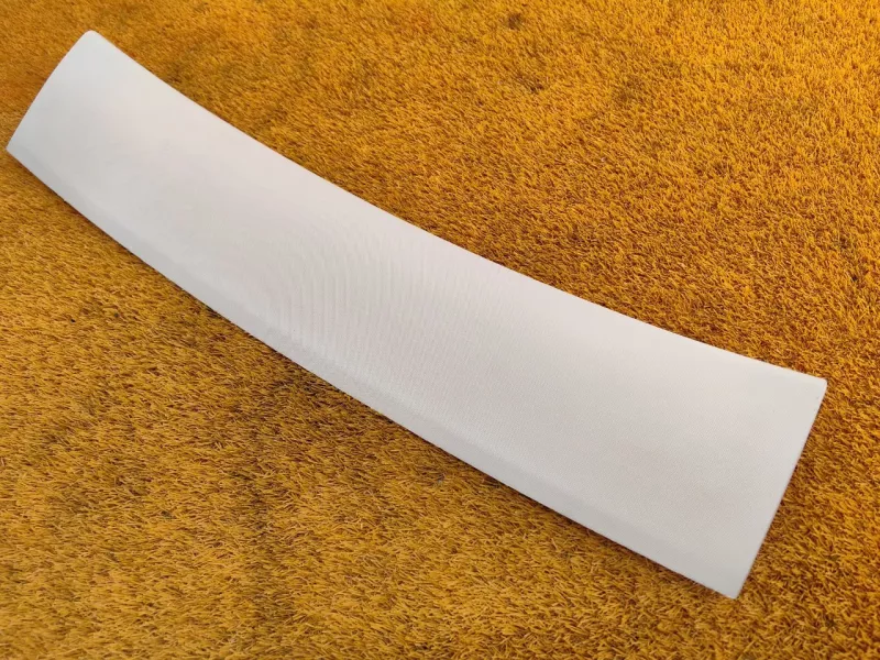 Обшивка крышки багажника